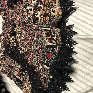 Printed elephant shorts size med